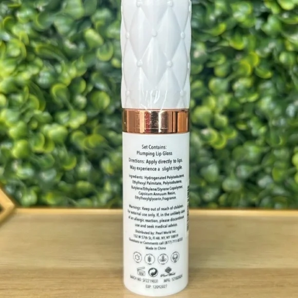 Plumping Lip Gloss - Coconut (clear) Pink Sugar, Watermelon, Strawberry & Cherry - Picture 7 of 8